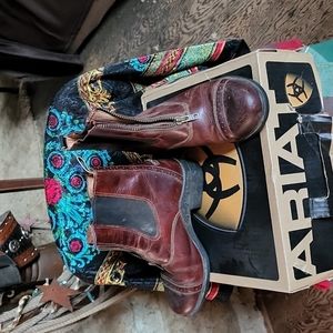 Ariat Paddock Boots, Size 6, Brown used